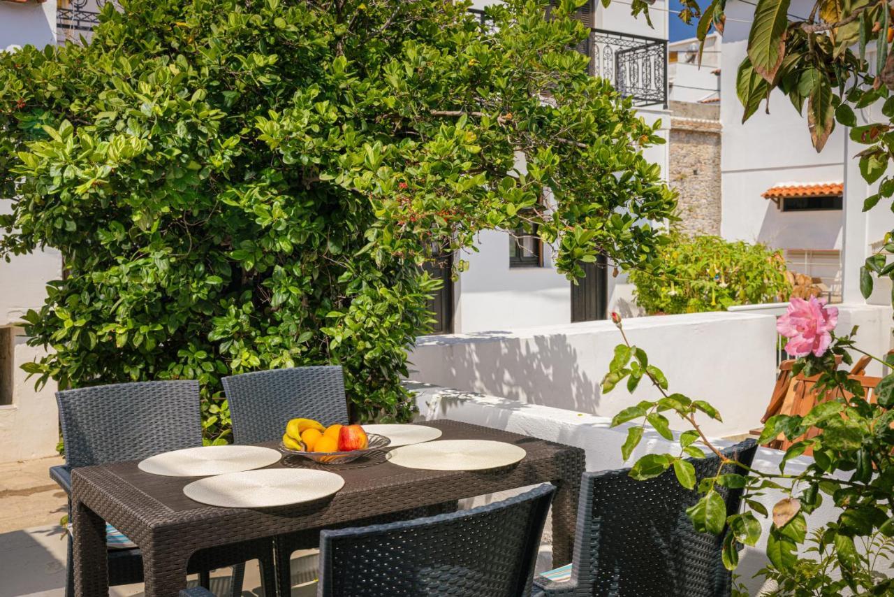 Fiera Luxury Apartments. Kokkari Exterior foto